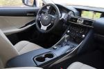 Lexus IS200t 2016 года (NA)